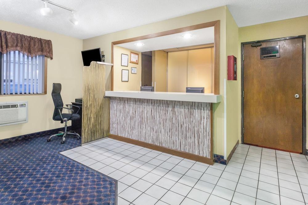 Magnuson Hotel Fort Wayne North - Coliseum Eksteriør billede