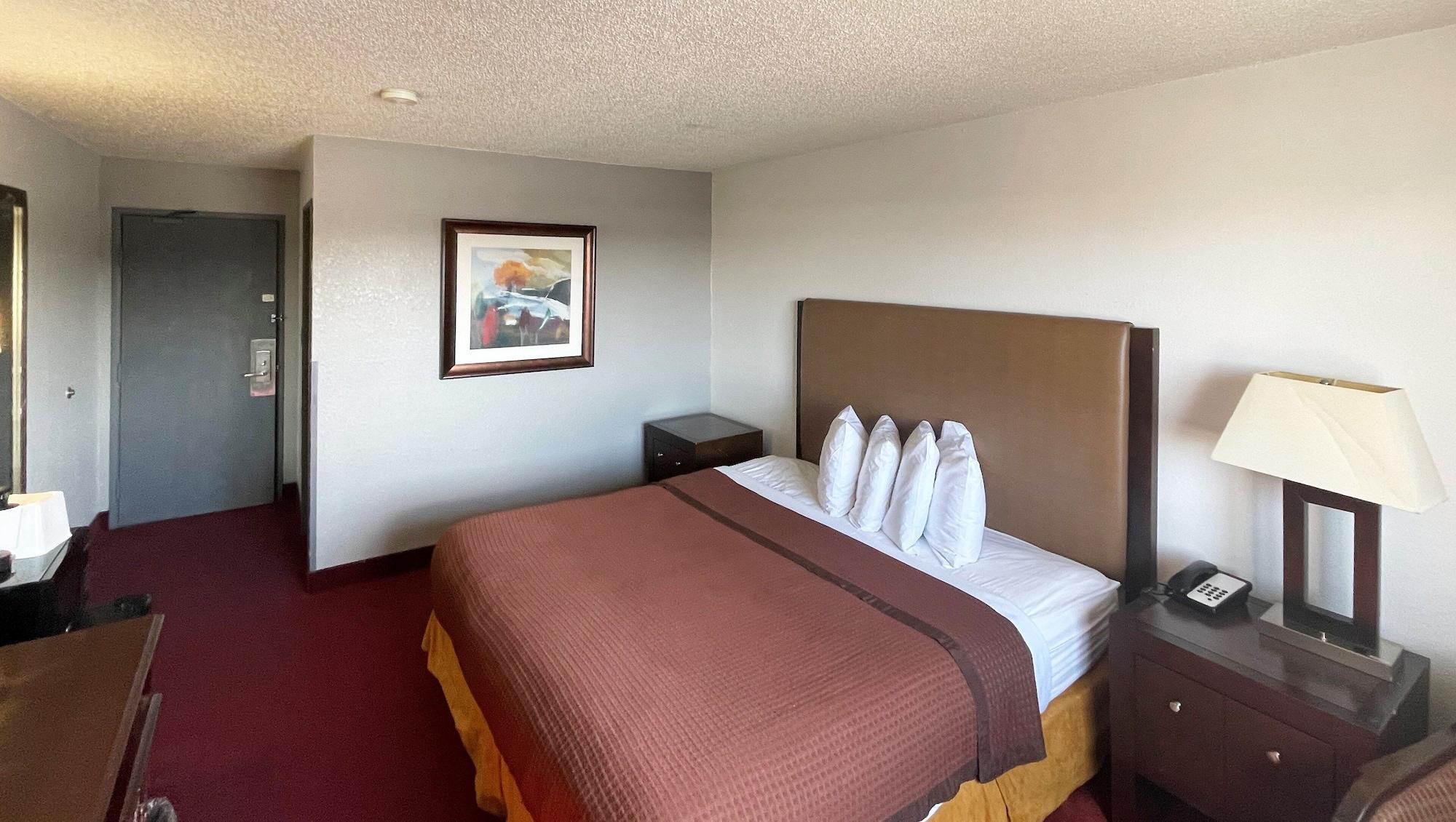 Magnuson Hotel Fort Wayne North - Coliseum Eksteriør billede