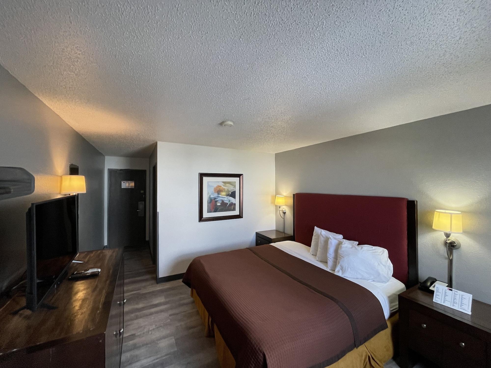 Magnuson Hotel Fort Wayne North - Coliseum Eksteriør billede