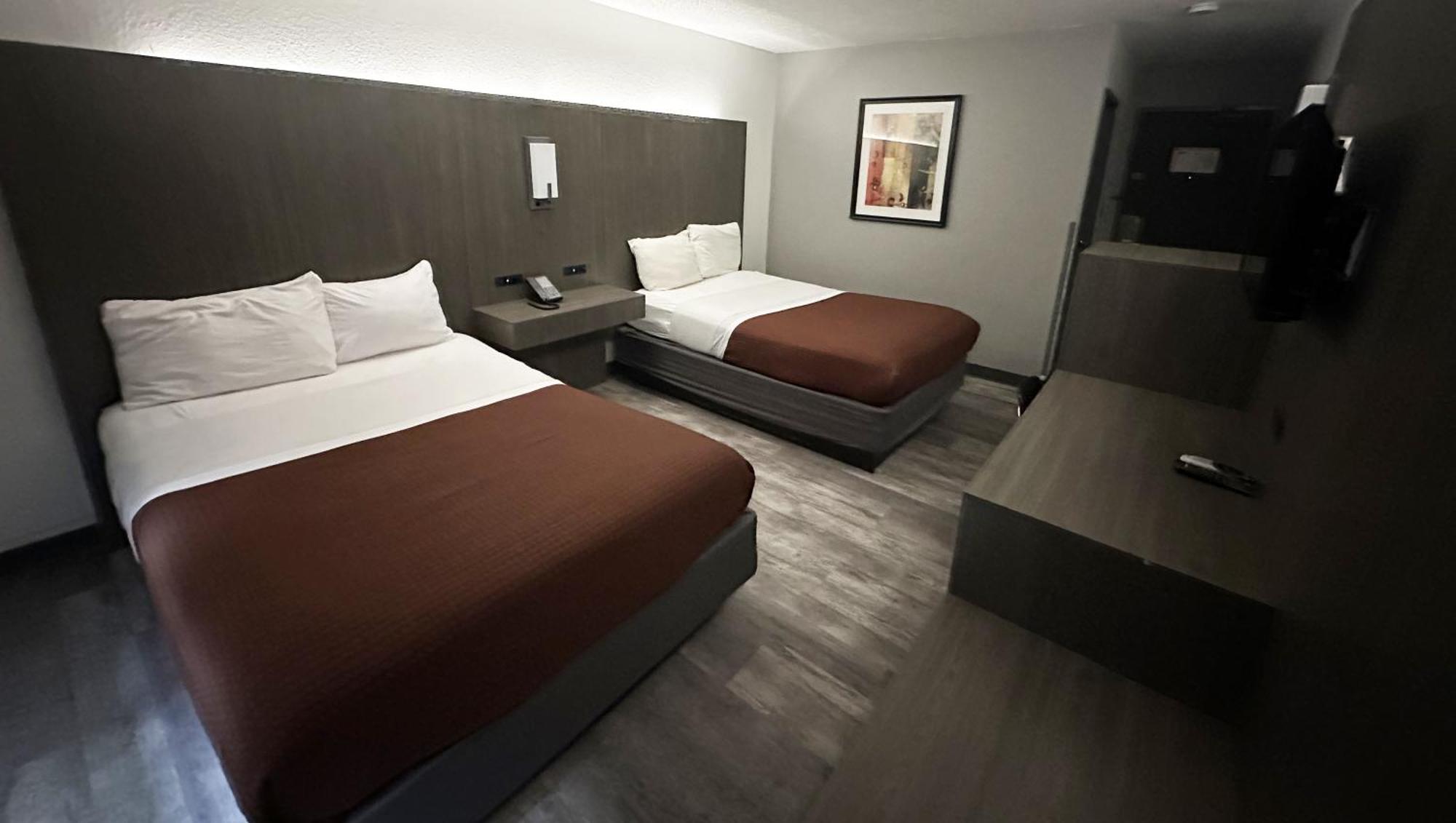 Magnuson Hotel Fort Wayne North - Coliseum Eksteriør billede