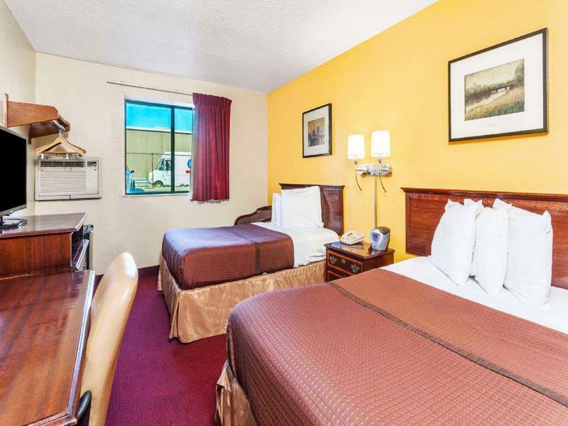 Magnuson Hotel Fort Wayne North - Coliseum Eksteriør billede